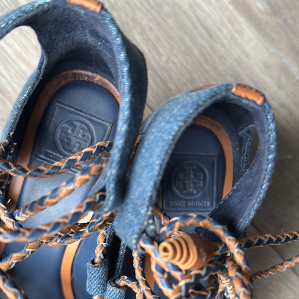 Tory Burch Blue and Brown Wedge Sandals with Lace-Up Design - Picture 4 of 10